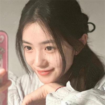 忧郁小女孩